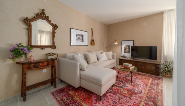 rovinj old town apartment for rent balcony sea view